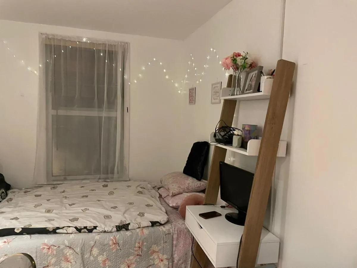 Studio Flat In Stratford Apartment London United Kingdom